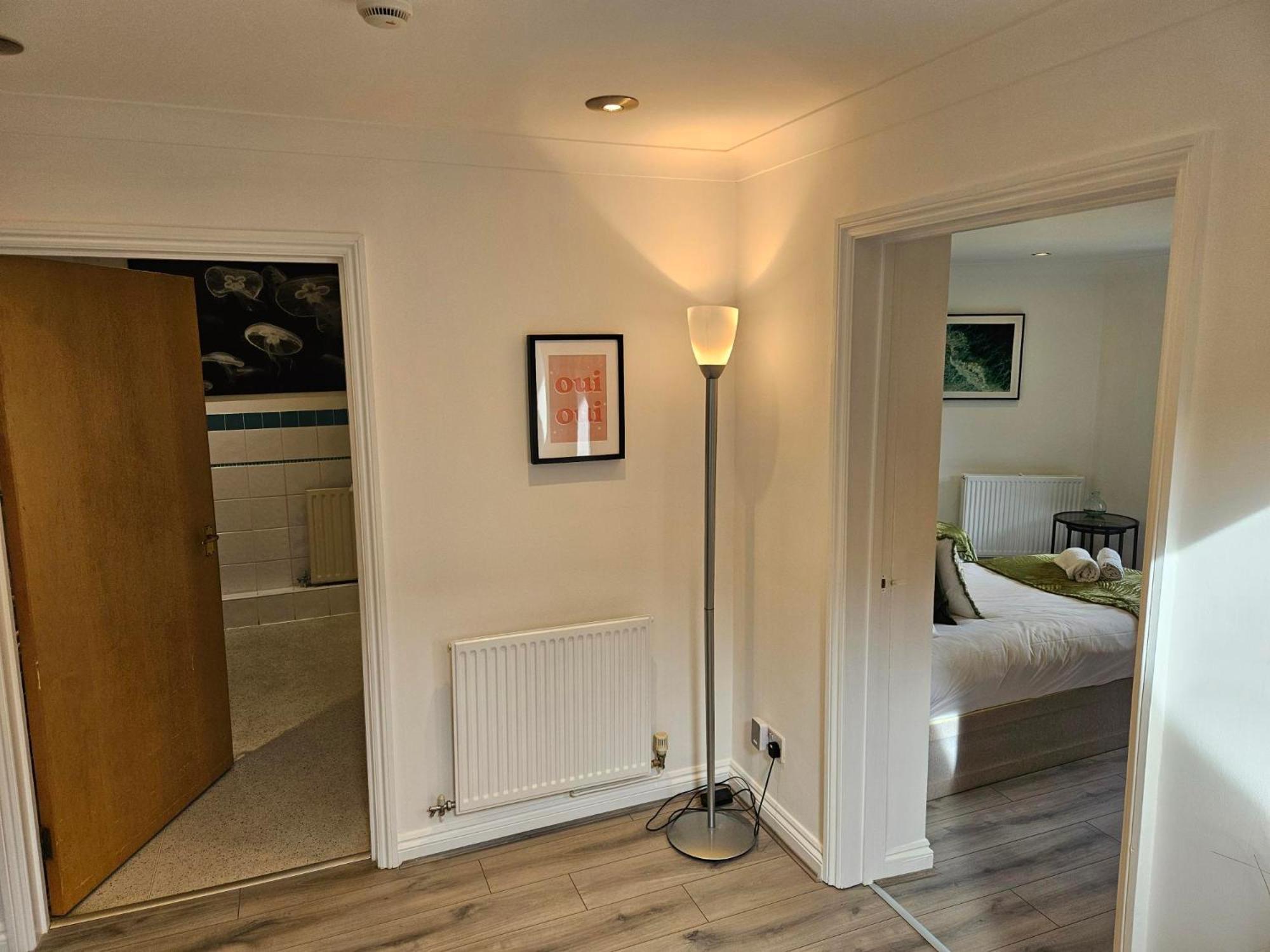 Redcot Gardens Stamford 4 Bed Contractor Familt Home With Parking 外观 照片