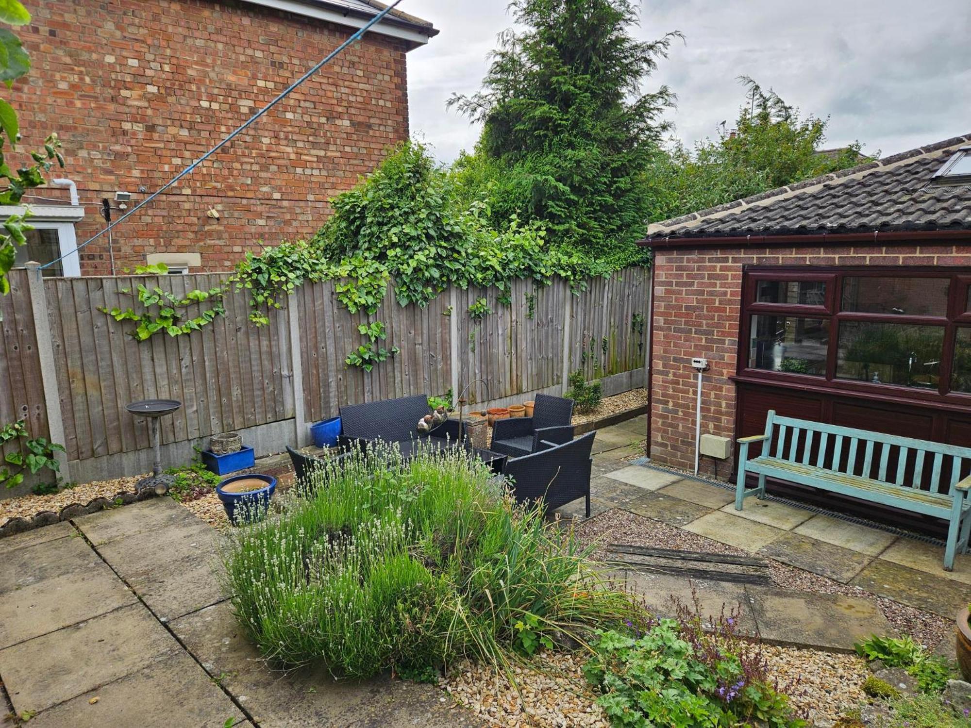 Redcot Gardens Stamford 4 Bed Contractor Familt Home With Parking 外观 照片